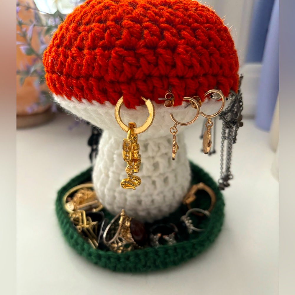 🍄 crochet mushroom jewelry holder